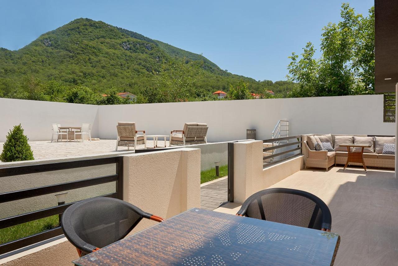 Georgiy Lux Apartments Lastva Grbaljska Kültér fotó