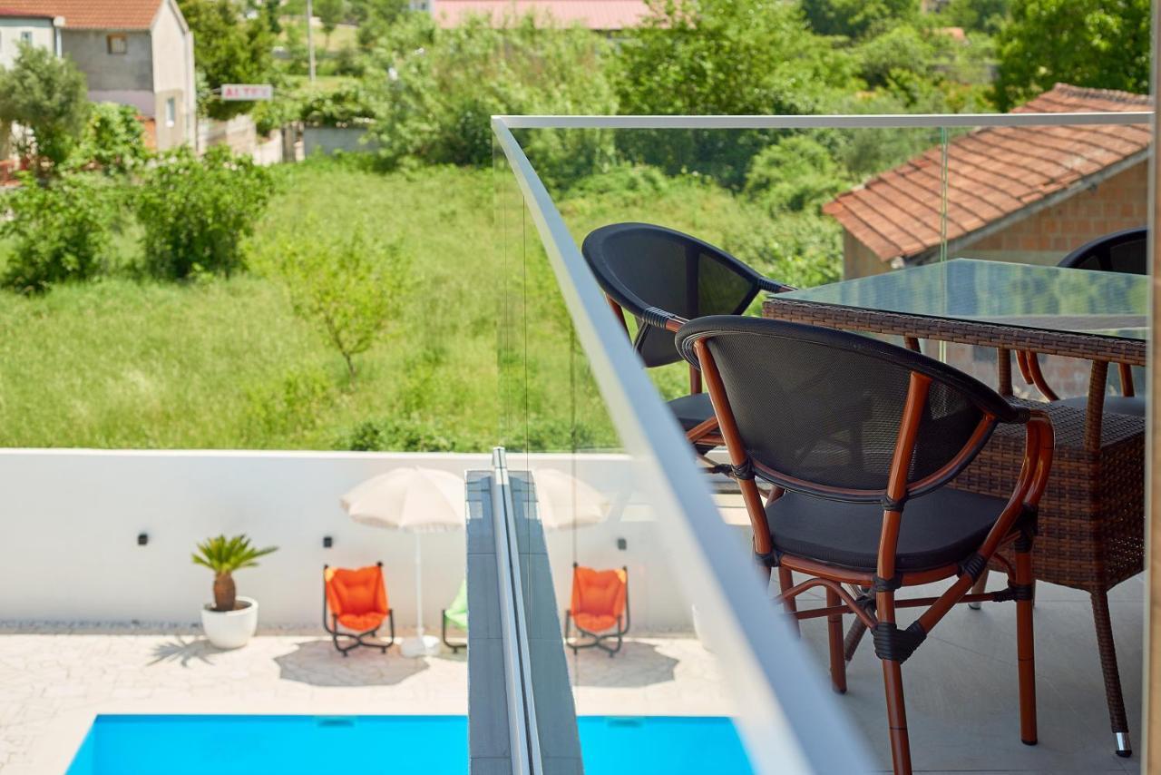 Georgiy Lux Apartments Lastva Grbaljska Kültér fotó