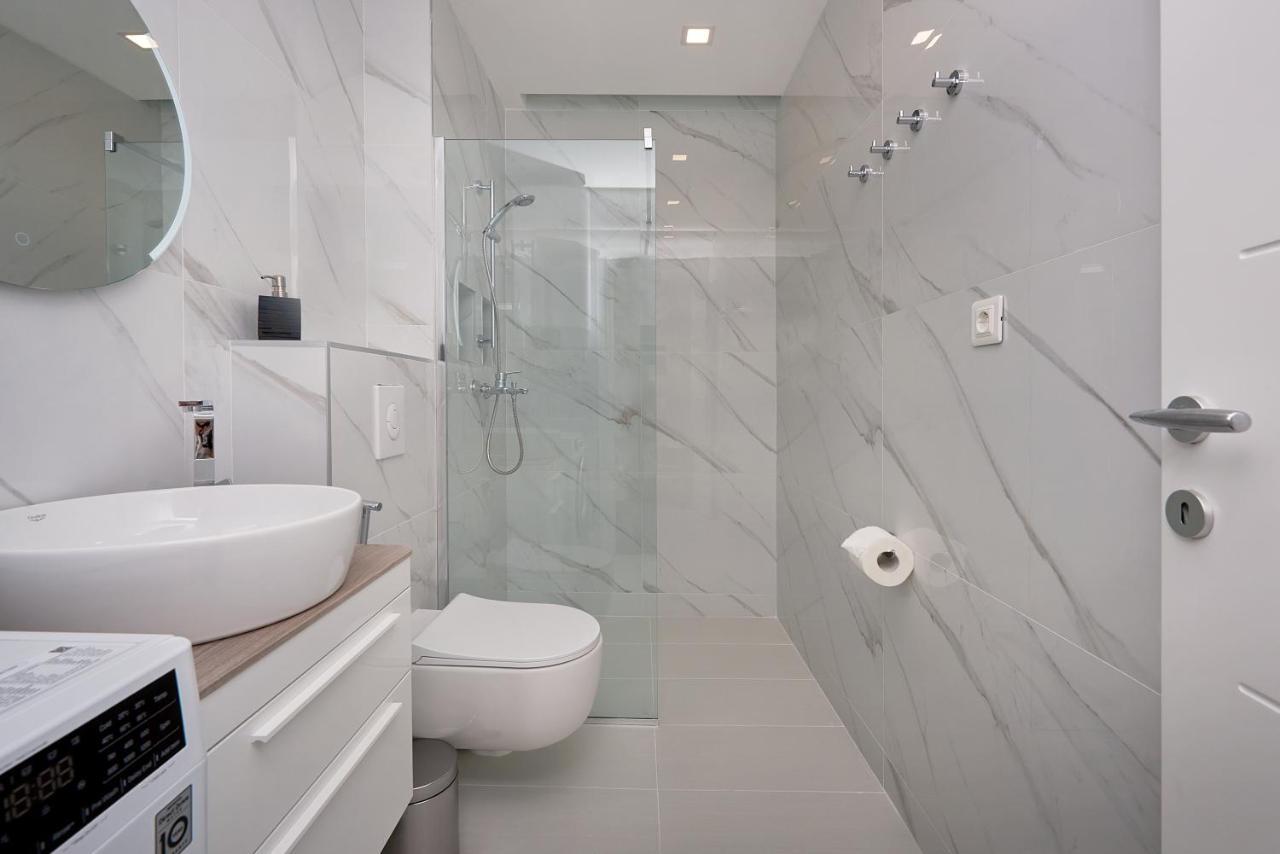 Georgiy Lux Apartments Lastva Grbaljska Kültér fotó