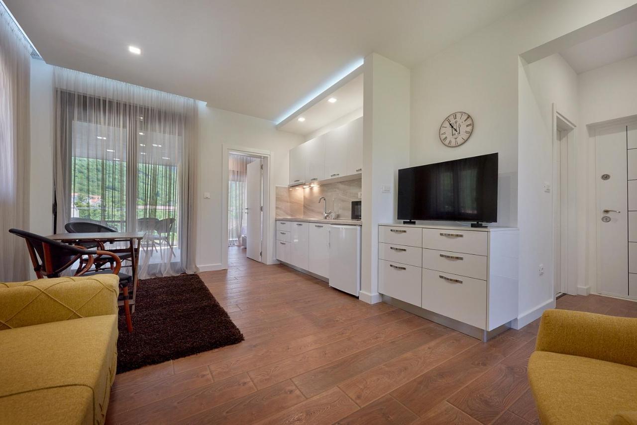 Georgiy Lux Apartments Lastva Grbaljska Kültér fotó