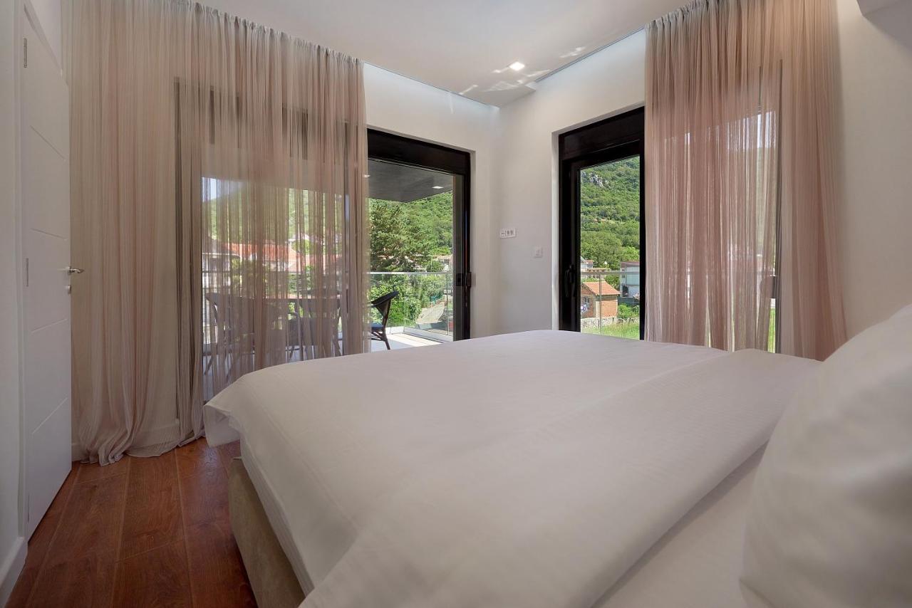 Georgiy Lux Apartments Lastva Grbaljska Kültér fotó