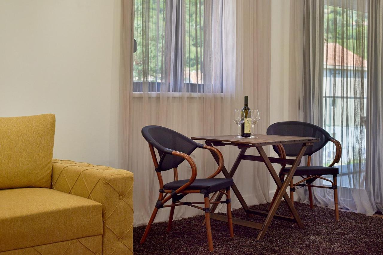 Georgiy Lux Apartments Lastva Grbaljska Kültér fotó